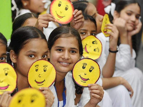 Trường học các nước làm gì để học sinh hạnh phúc?